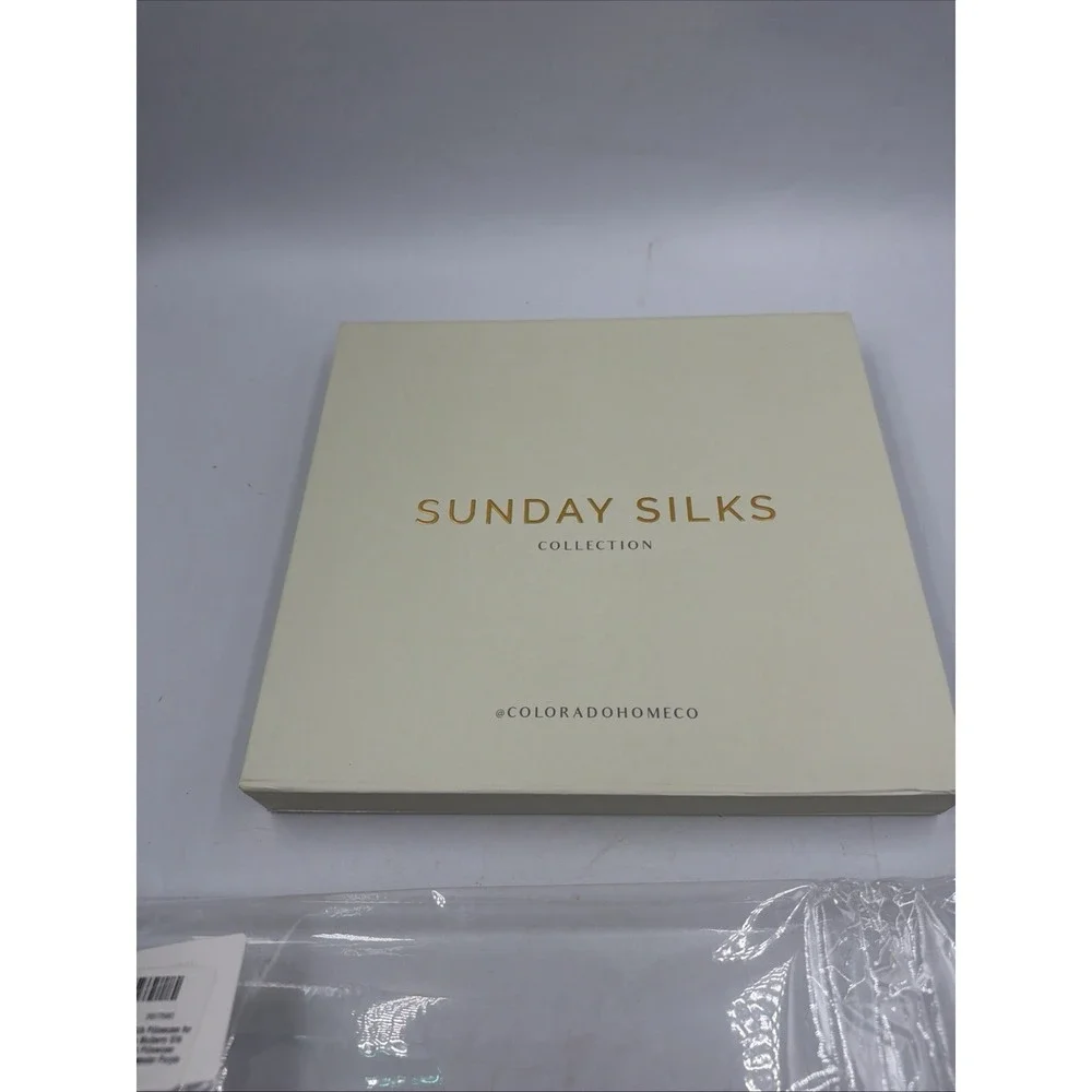 Set Of 2 NIB Colorado Home Co Sundaysilks 100% Mulberry Silk Pillowcases Purple
